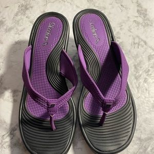 Skechers Cali Flip Flops Purple and‎ Black Size 9
